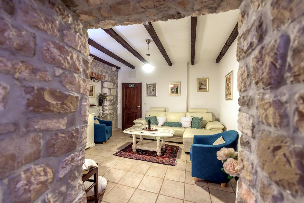 Heritage Palace Listun Makarska Exterior photo