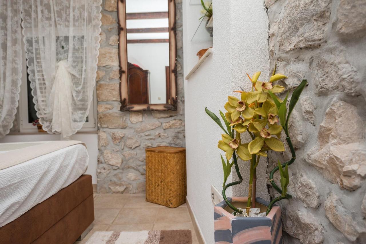 Heritage Palace Listun Makarska Exterior photo