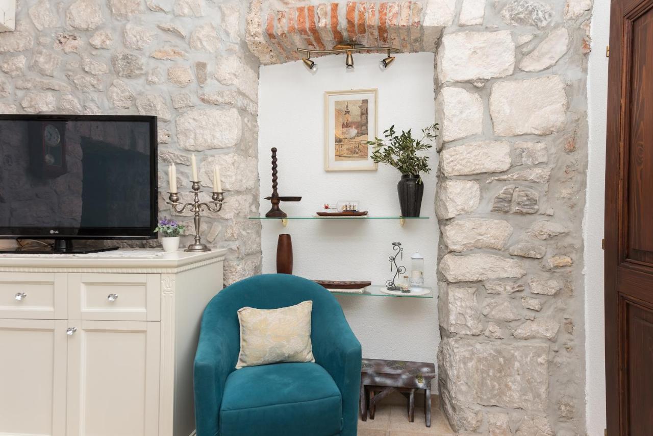 Heritage Palace Listun Makarska Exterior photo