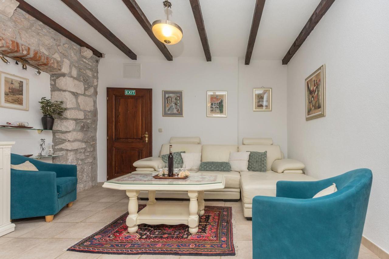 Heritage Palace Listun Makarska Exterior photo