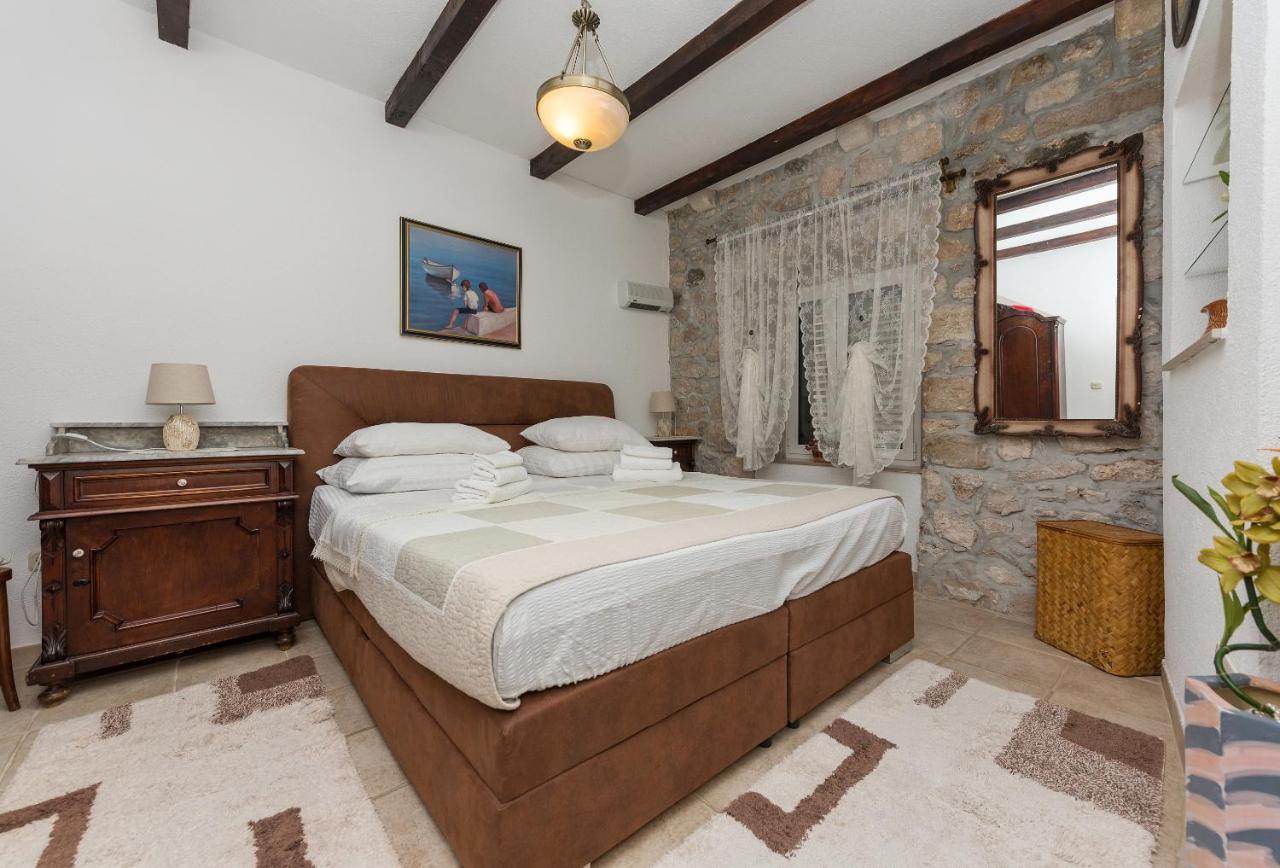 Heritage Palace Listun Makarska Exterior photo