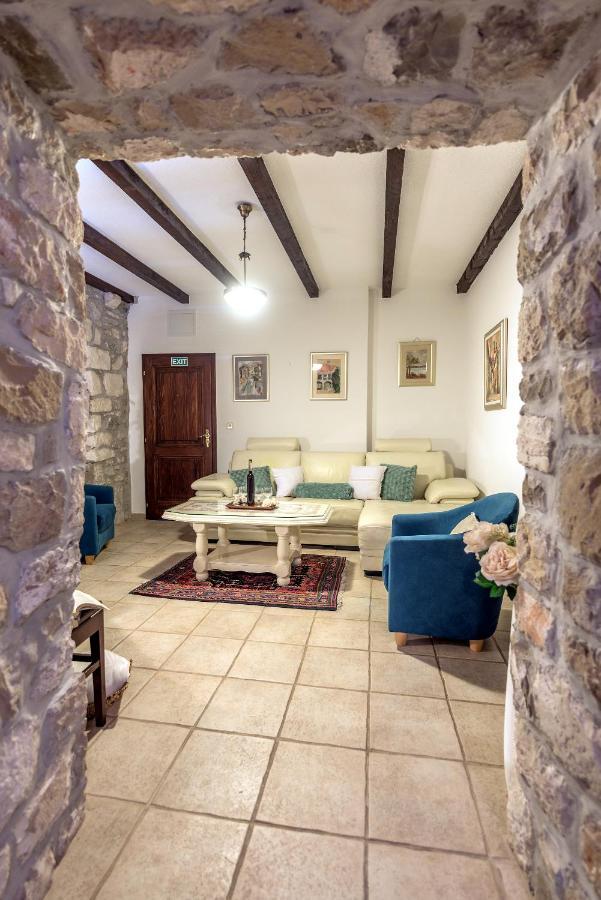 Heritage Palace Listun Makarska Exterior photo